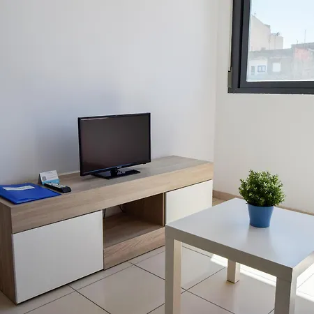 Apartment Lowcost 3000 *